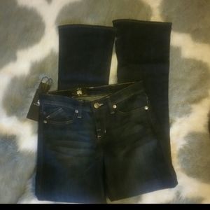 Rock & Republic boot cut jeans 8